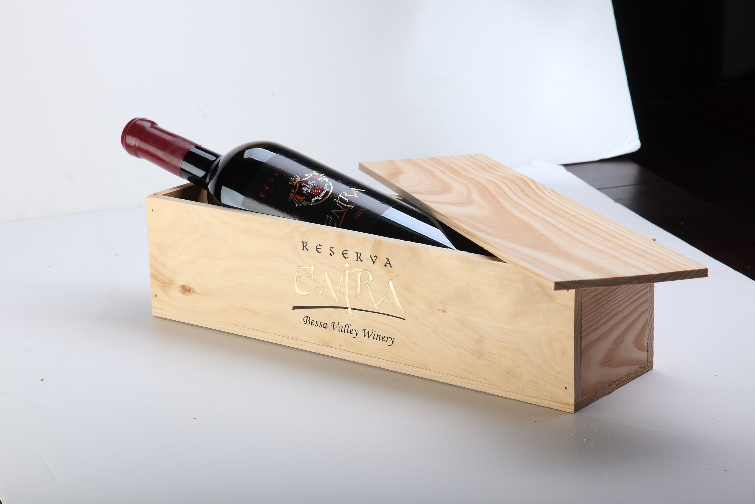 ENIRA RESERVA, 2017, Bessa Valley, 750 ml